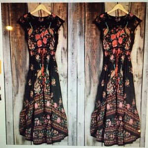 Brand new Beautiful floral Dress w/slit in front