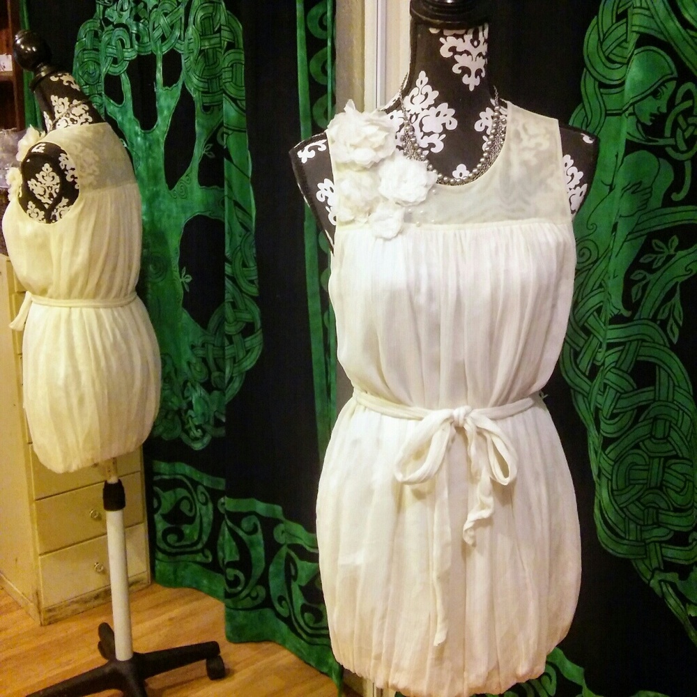 Alice + Olivia Silk Bubble Cocktail Dress