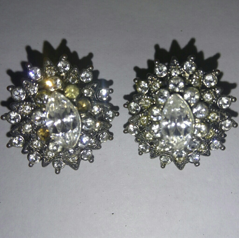 Diamond earings