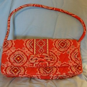 Vera Bradley small purse in Paprika pattern.