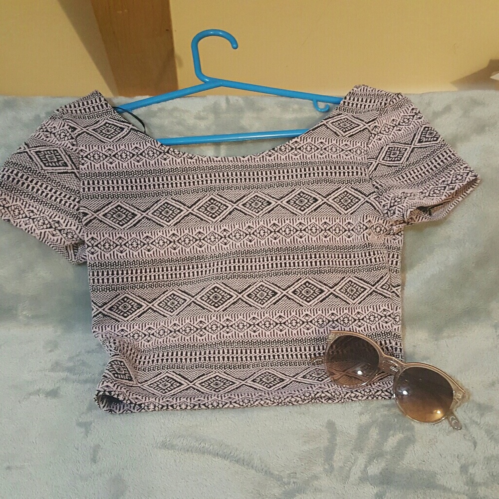 Crop top