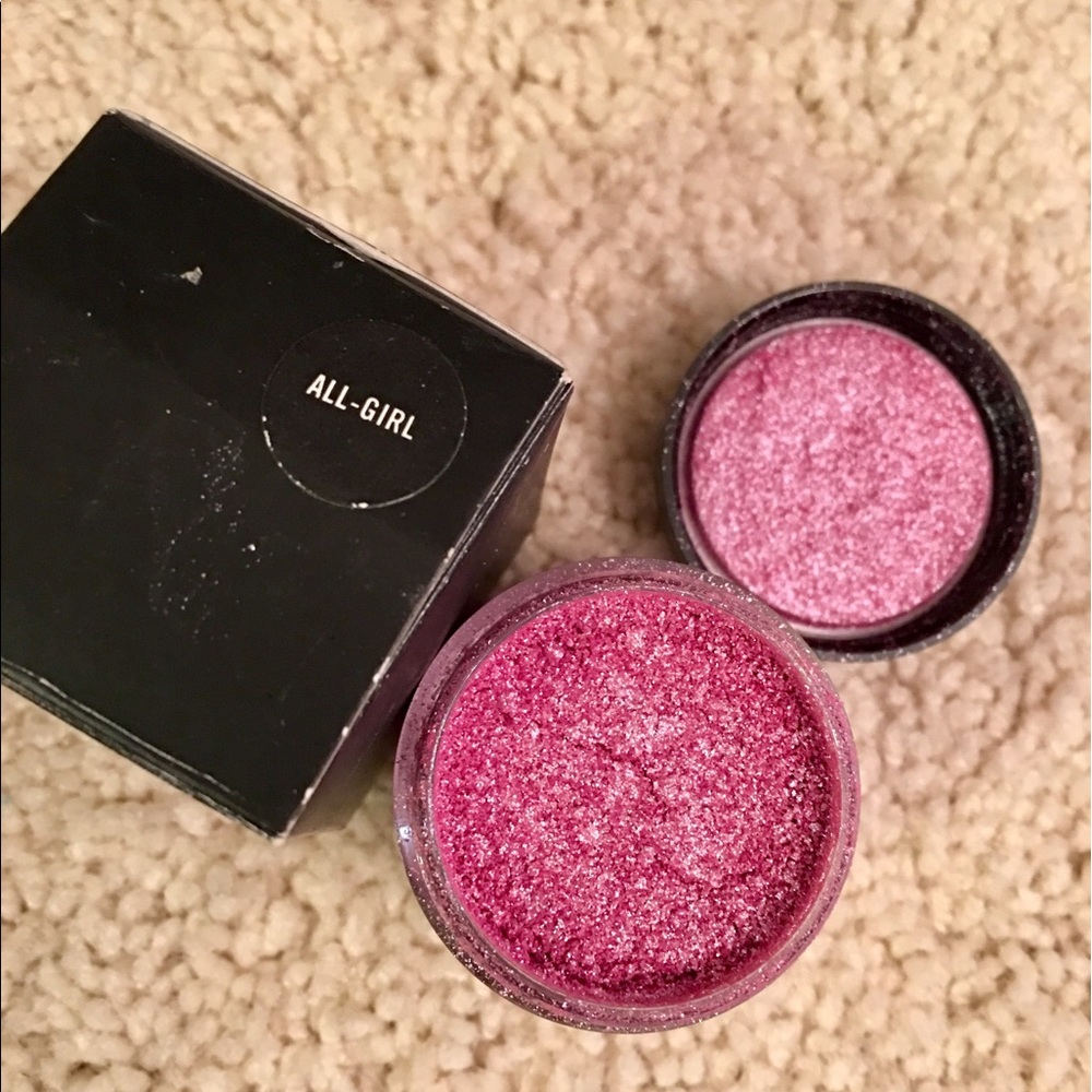 MAC Cosmetics All Girl Pigment eyeshadow rare