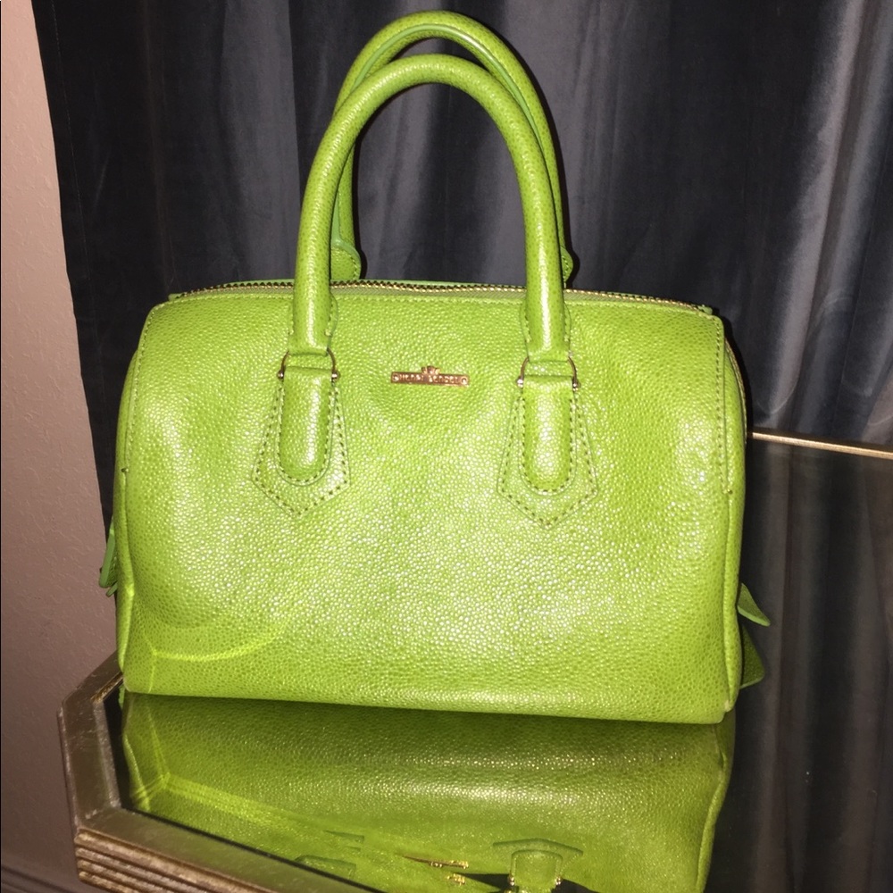 Henri Bendel Carlyle