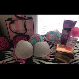 Assorted bras mostly VS