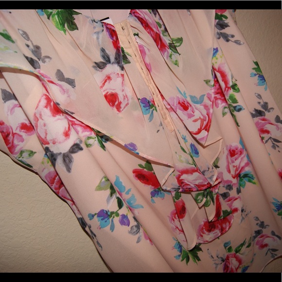Pink Ruffle Floral Top - Picture 4 of 4