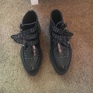 3 BUCKLE T.U.K CREEPERS