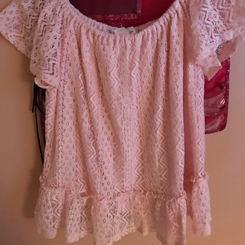 Beautiful blouse. Perfect for summer