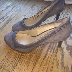 Nine West Grey Suede Pumps