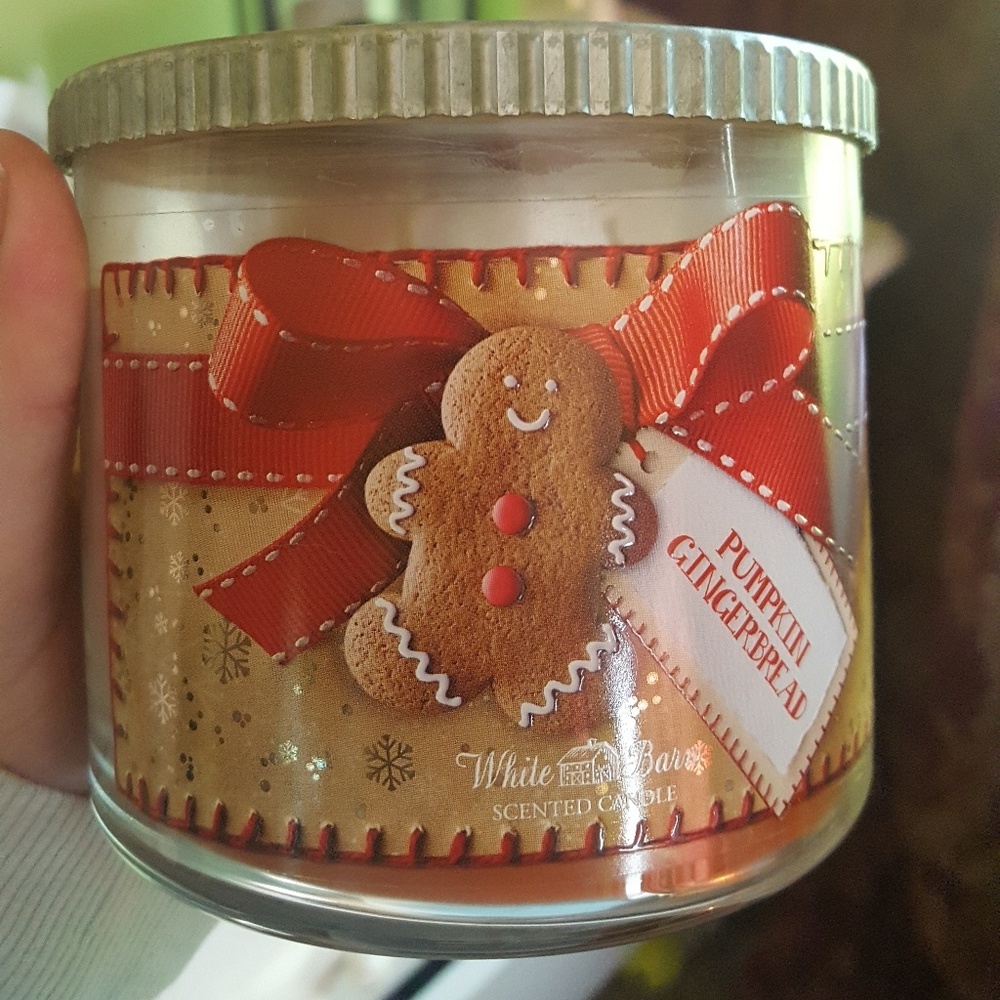 Bath & Body Works pumpkin gingerbread candle