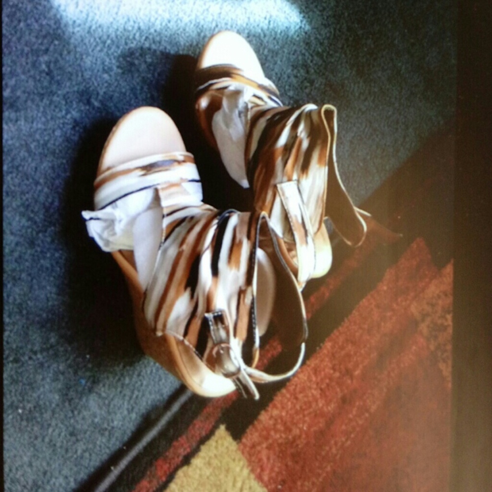 Top Moda open toe , brand new never worn