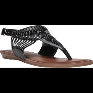 NWT Black Sandals
