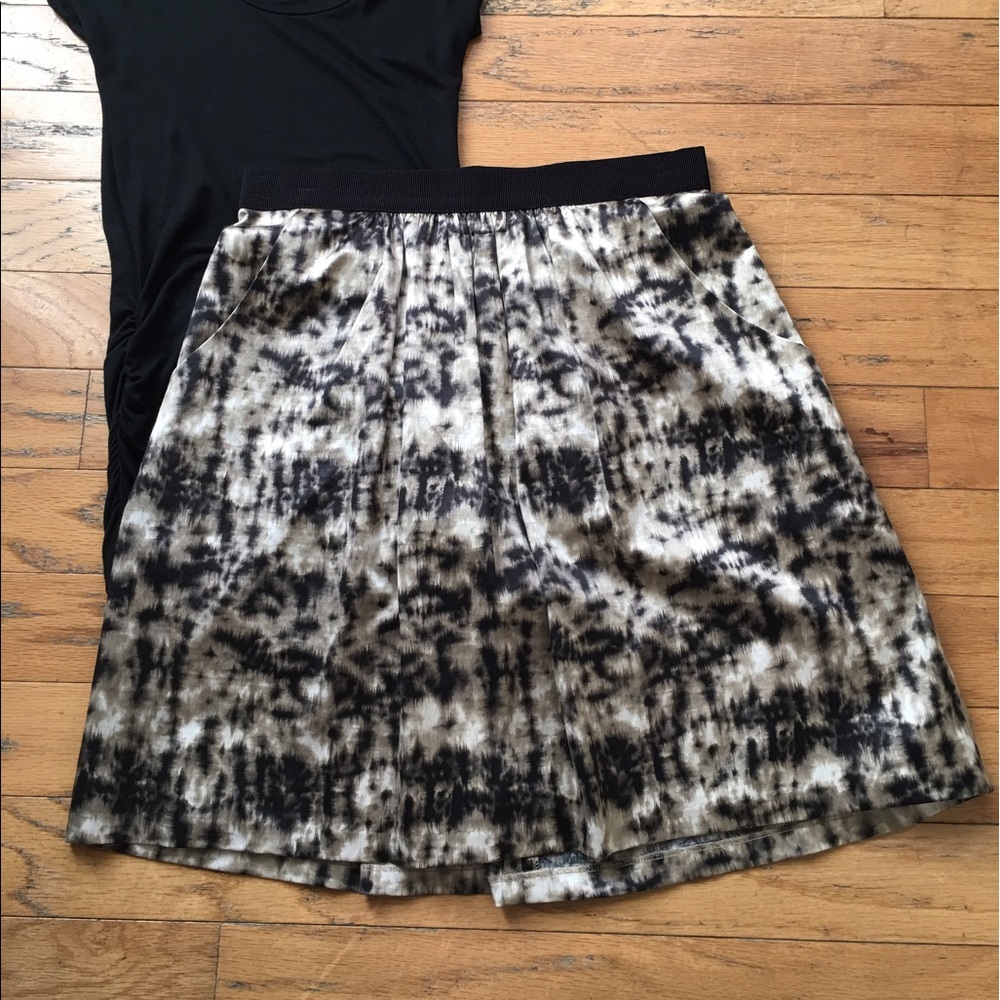 Ann Taylor Animal Print Skirt w/Pockets