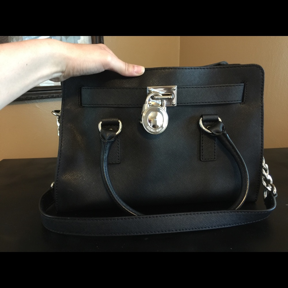 Micheal Kors Hamilton Purse!