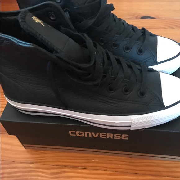 converse - Picture 2 of 4