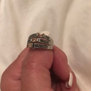 🔥SALE🔥 Silver/Diamond Ring w/ 3 Stones NWOT