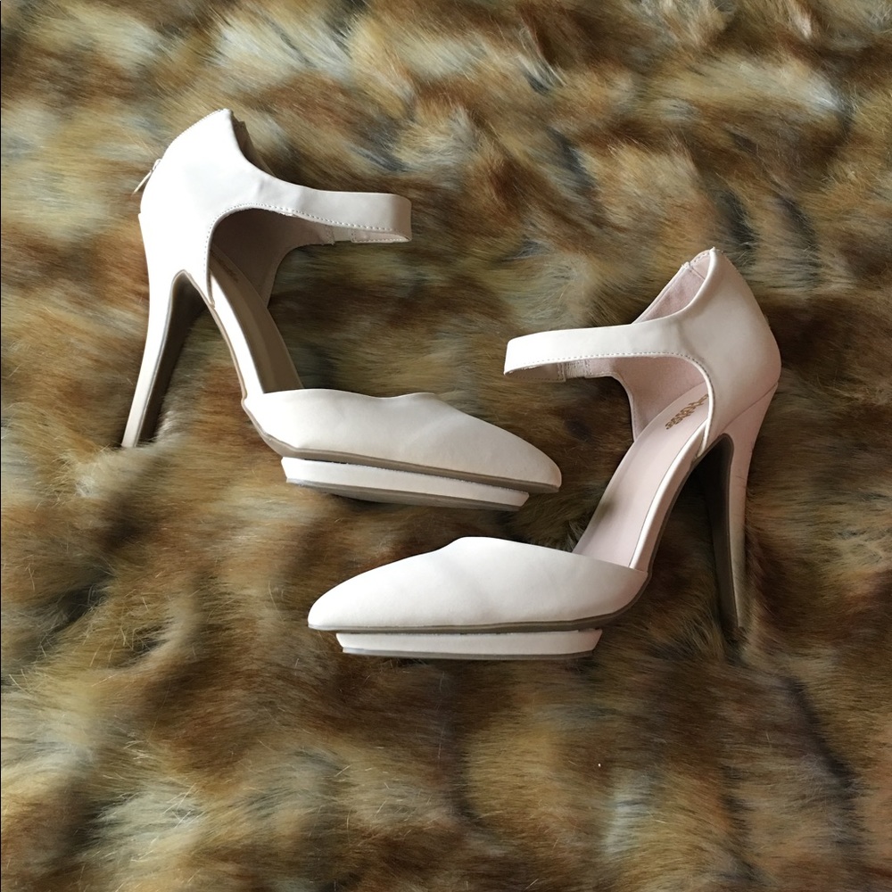 Charlotte Russe - Nude Pointed Toe Pump