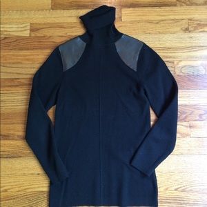 Equestrian turtle neck with faux leather patches