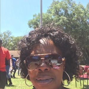 Meet your Posher, Cheryl