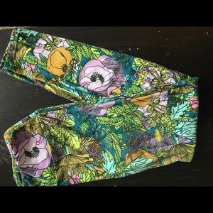 Lularoe OS floral print leggings