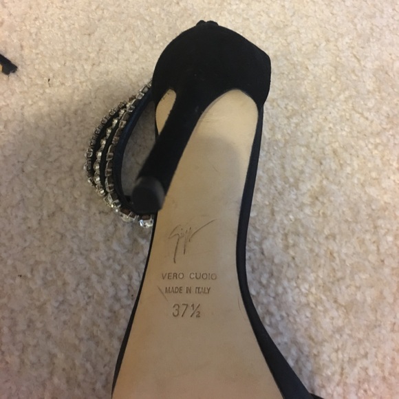 Sold!!!!!!!!!Giuseppe heels - Picture 3 of 8