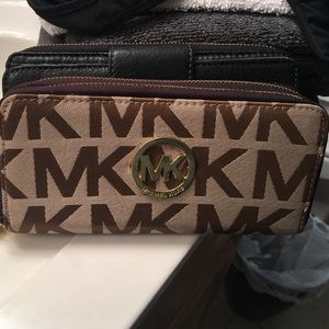 MK wallet