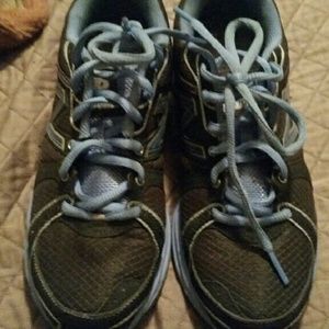 New Balance Sneakers