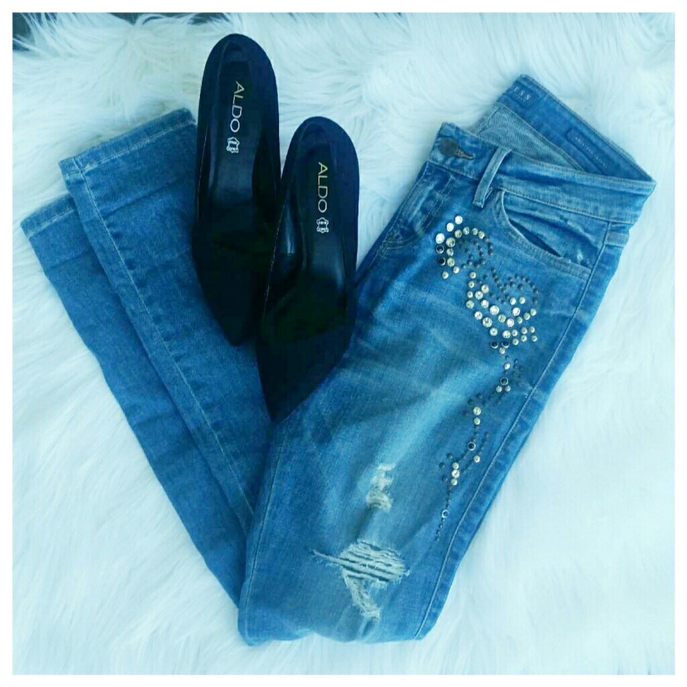 Guess studded rhinestone distressed jeans - Picture 3 of 5