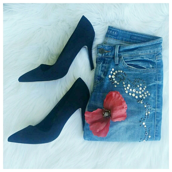 Guess studded rhinestone distressed jeans - Picture 5 of 5