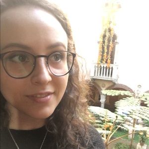 Meet your Posher, Sarah