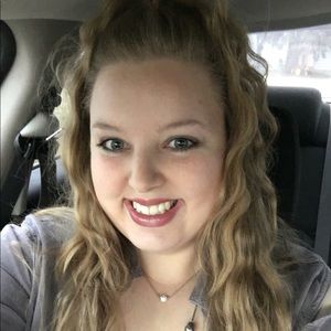 Meet your Posher, Jenna