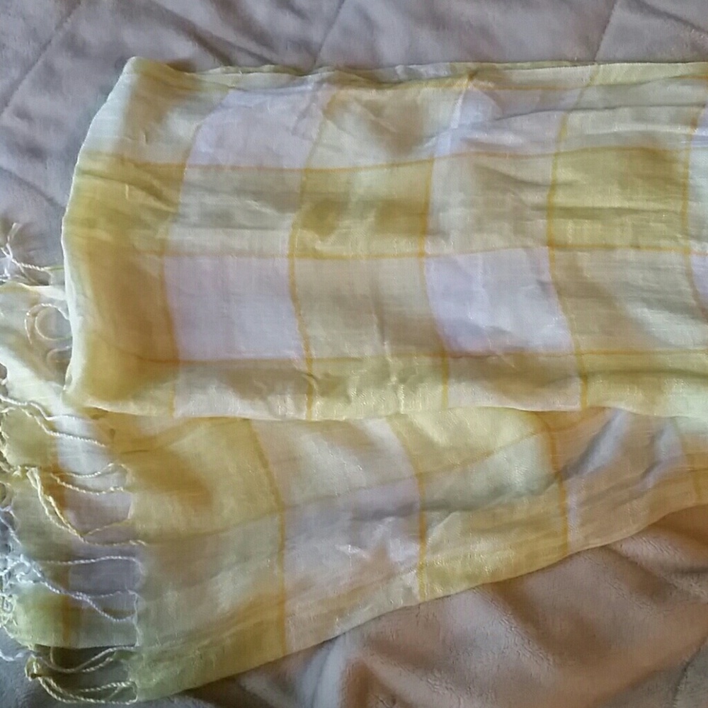 20"x67" yellow&white plaid wrap