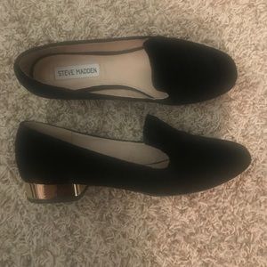 Steve Madden Black Flats