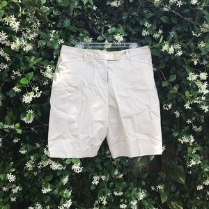 🌸Khaki shorts🌸