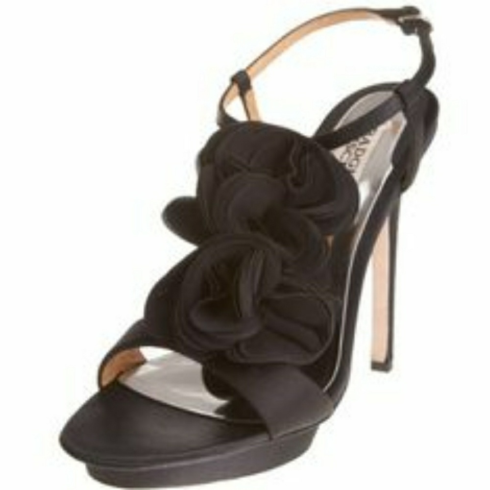 flirty badgley mischka petal randee heels