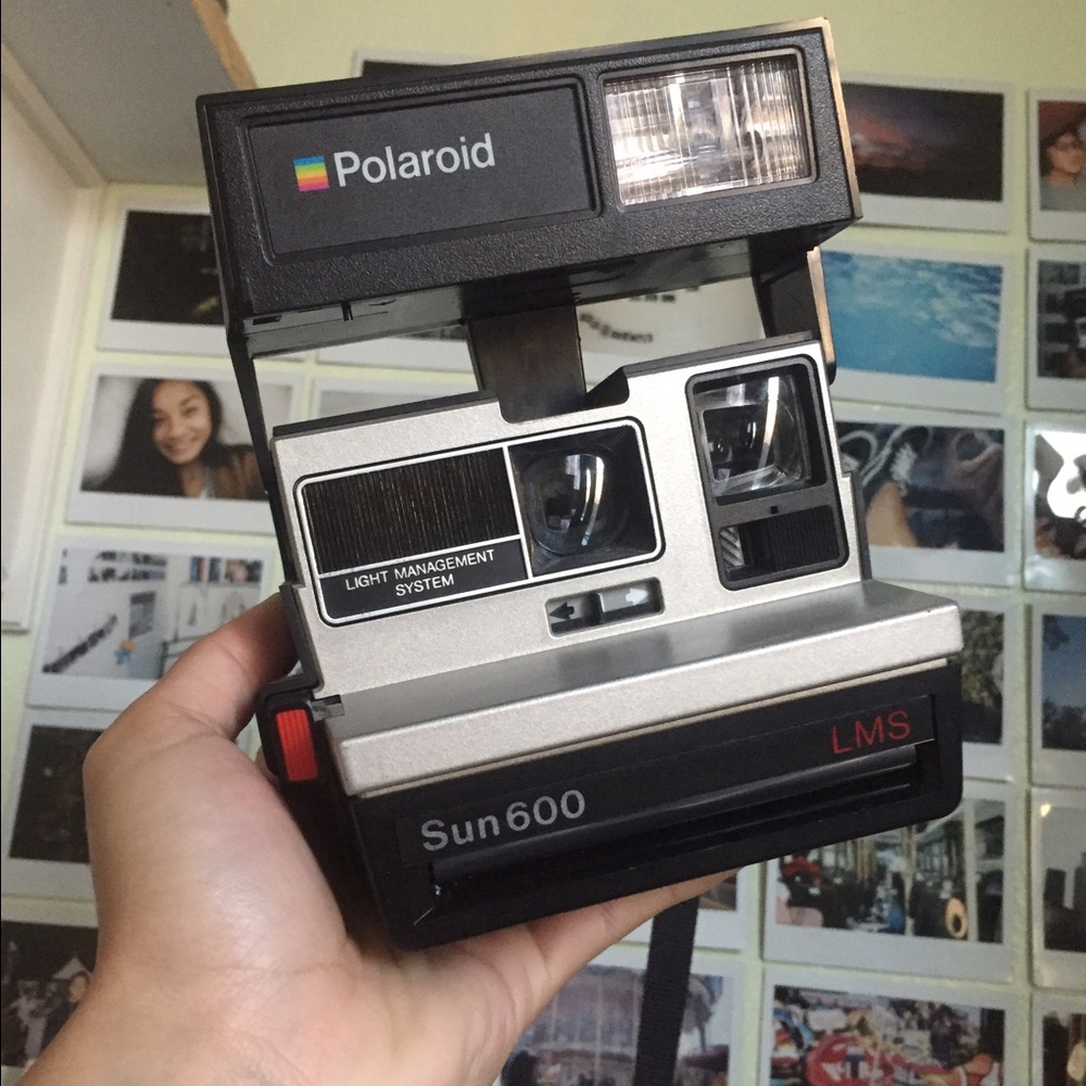 POLAROID