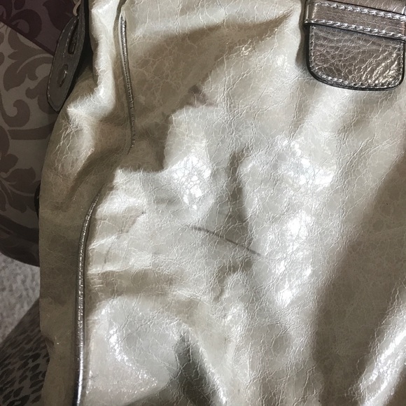 Guess bag. Used. Some stains - Picture 3 of 6