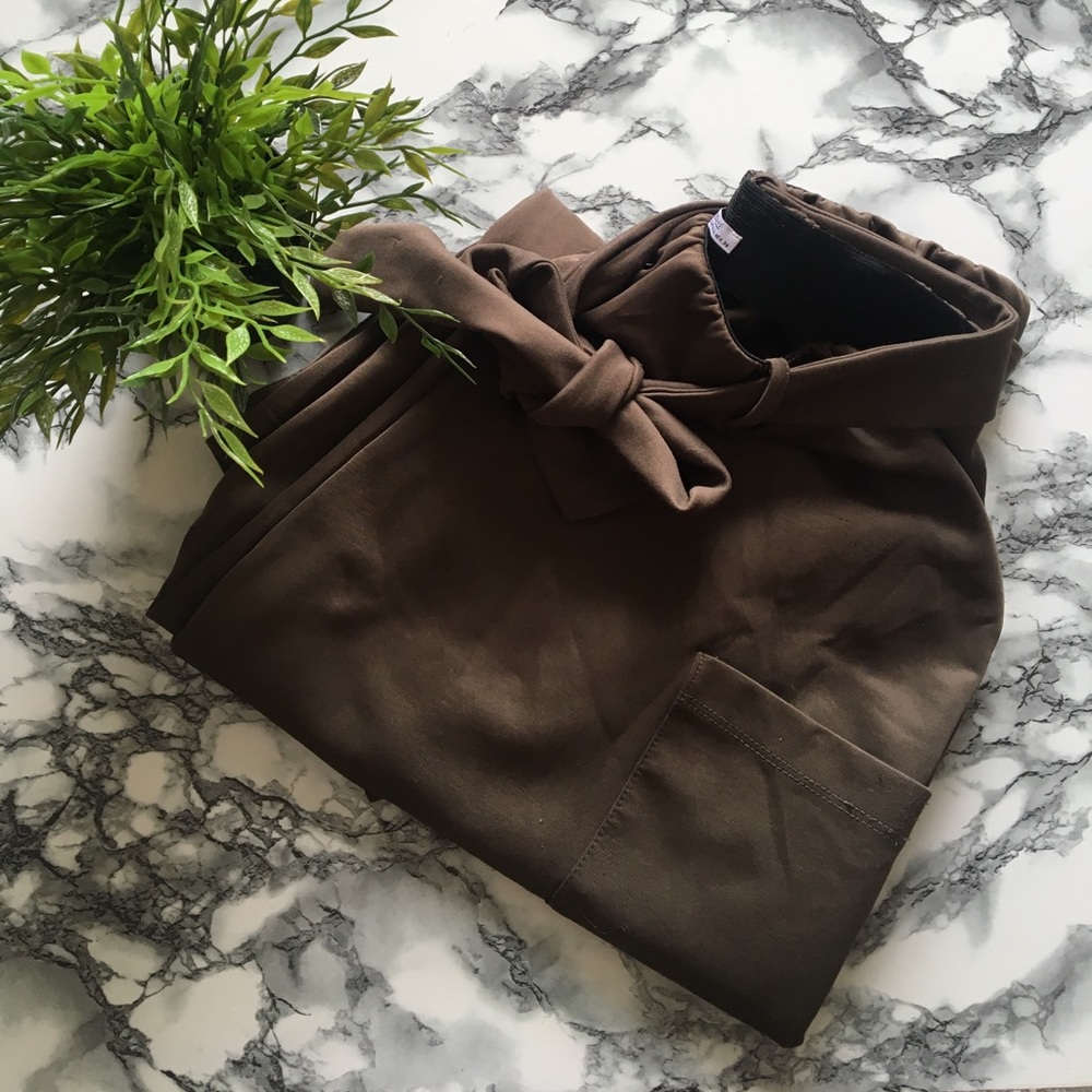 On Trend Cropped Military Cullotes