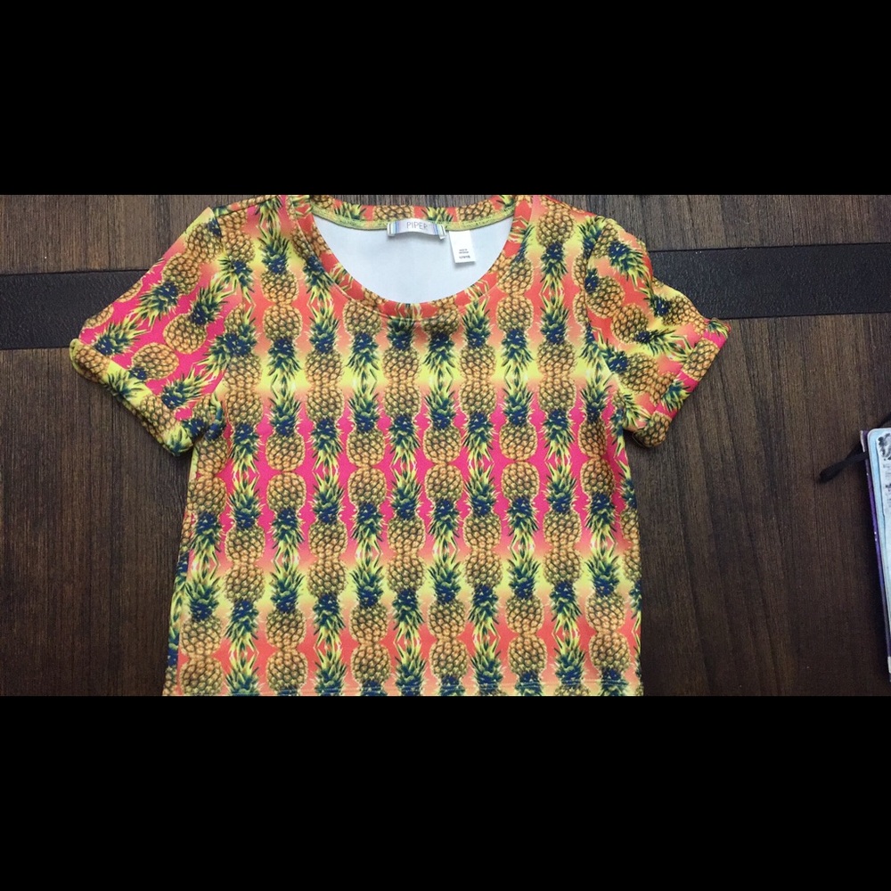 ❣️s o l d ❣️Pineapple crop top.