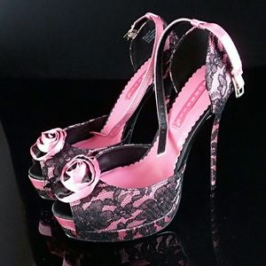 pleaser bordello