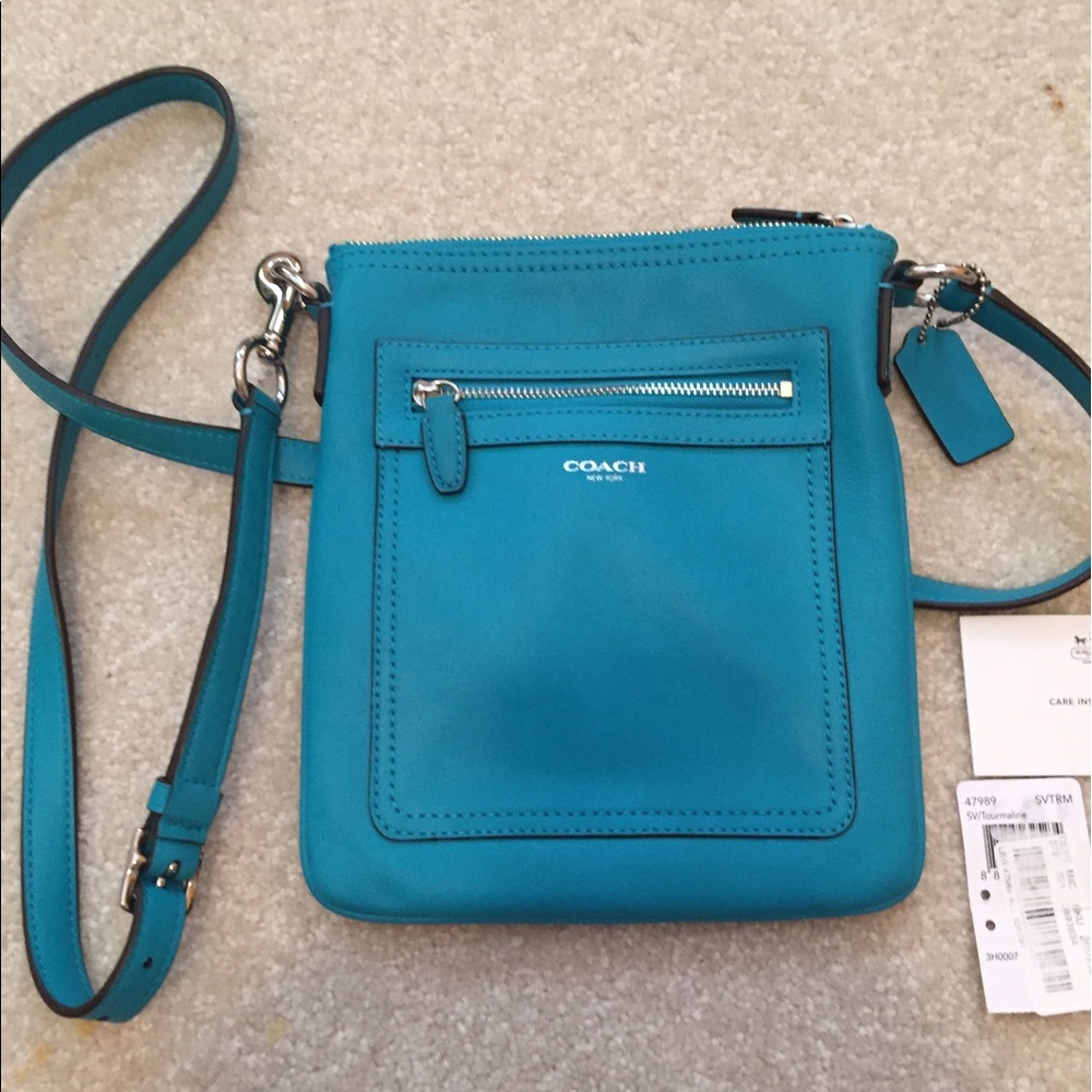 Coach - cross-body leather purse bag! Perfect!