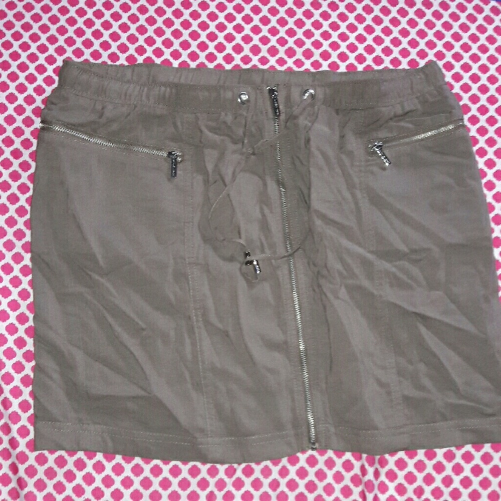 Michael Kors zip-up skirt