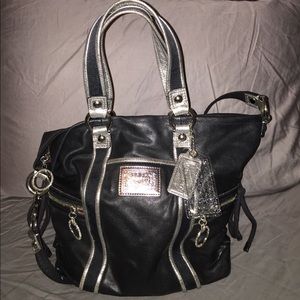 Coach Poppy Spotlight Bag Black/Silver Leather