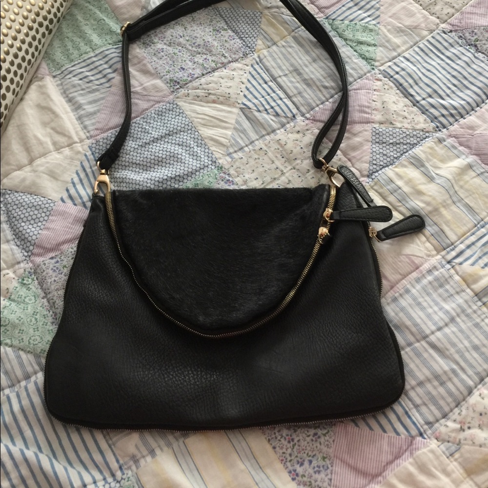 Leather bag with fur