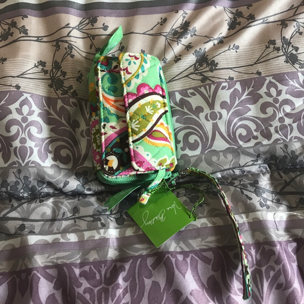 Vera Bradley Wristlet/cross-bag. New with tag.