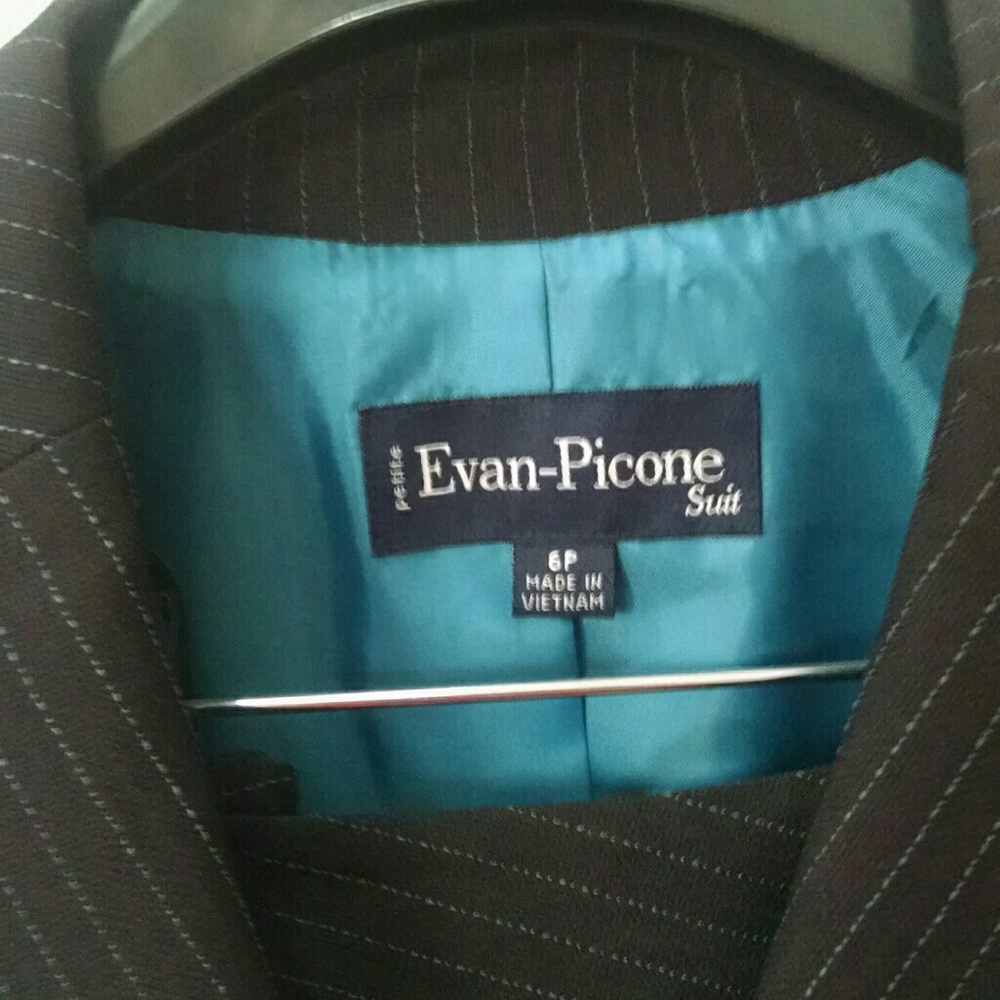 Women's Evan Picone pantsuit - Picture 2 of 8
