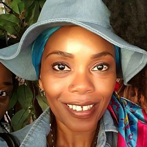 Meet your Posher, Yolanda