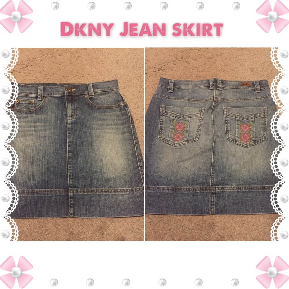 🌸Adorable 🌸DKNY size 2 Jean Skirt