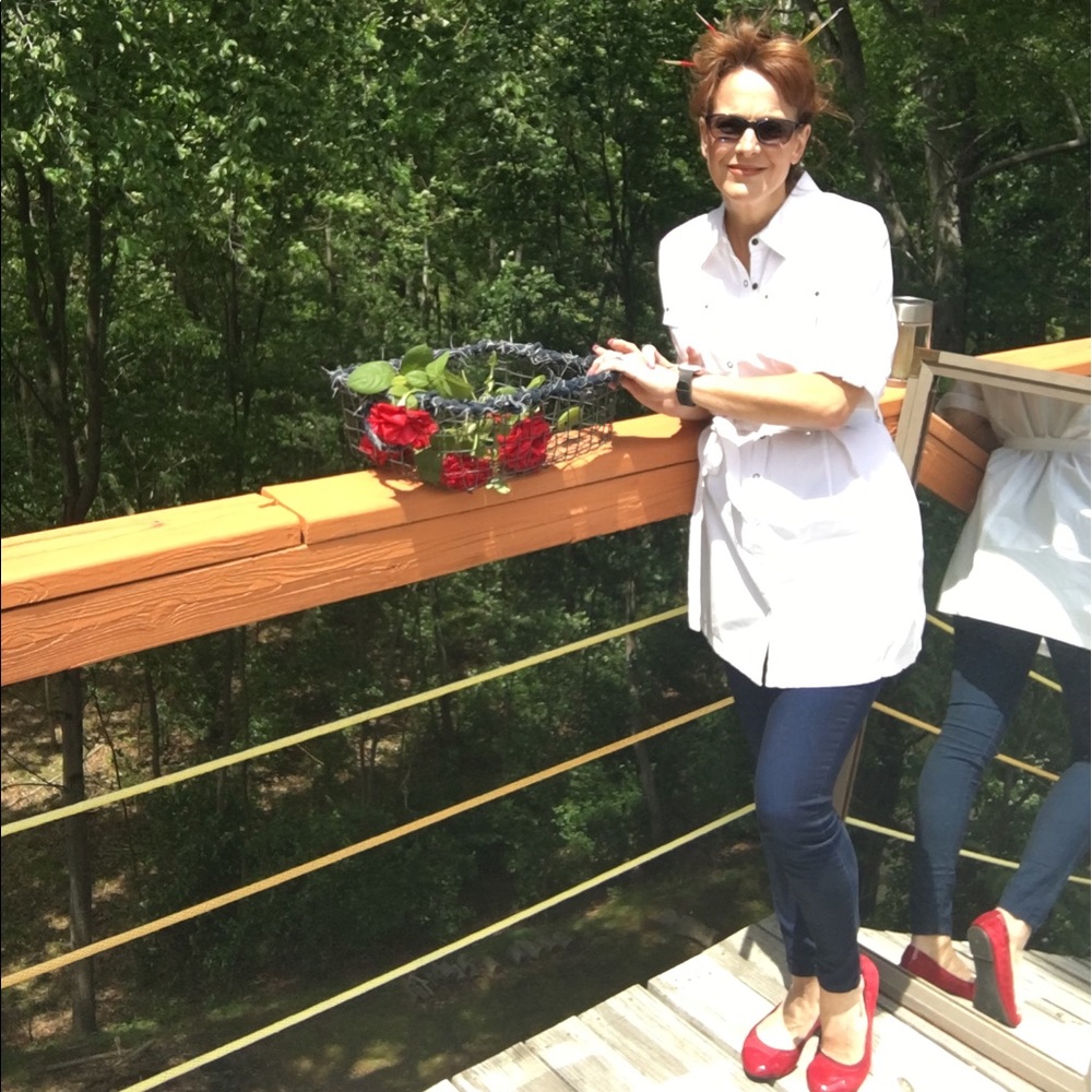 WHITE BELTED SNAP SHIRT OR DRESS