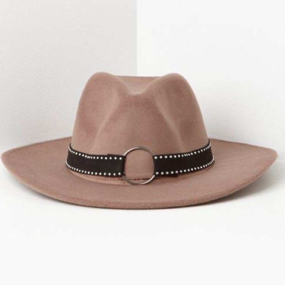 🆕 💞 Who? Wears the Hat (Best) In your Opinion? - Picture 3 of 4