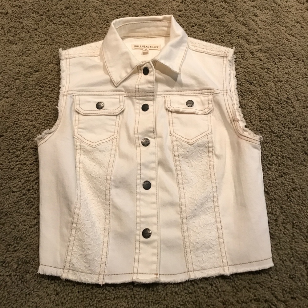 Jean vest. white BULLHEAD BLACK. from pacsun